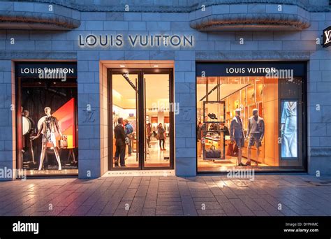 louis vuitton düsseldorf locations.